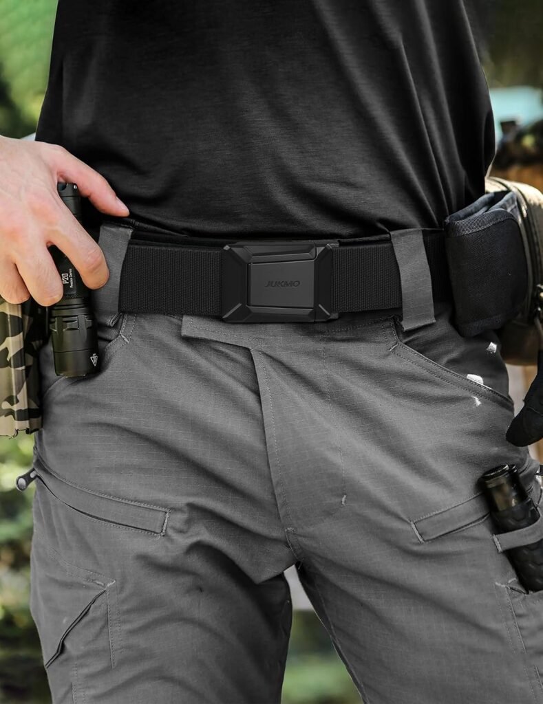 tactical belt in actiona